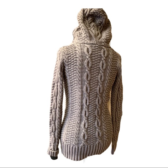 MODA International Cable Knit Hooded Sweater - S - Picture 4 of 11